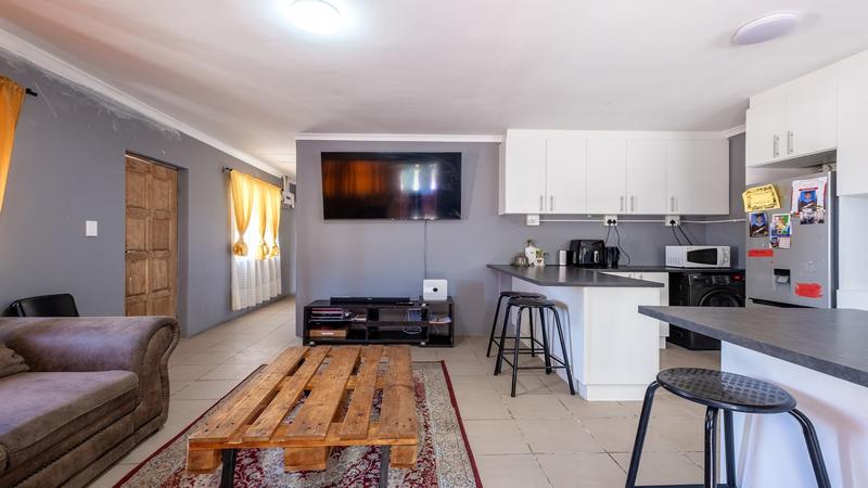 5 Bedroom Property for Sale in Parow North Western Cape